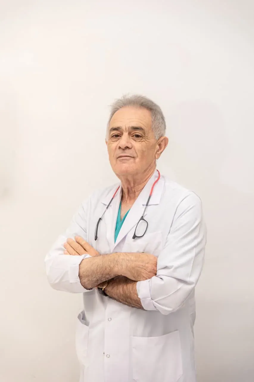 Dr. Qəhrəman Əkbər Novruzov, Ümumi cərrah